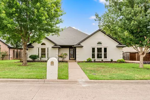28 Alamosa Dr, Trophy Club, TX 76262