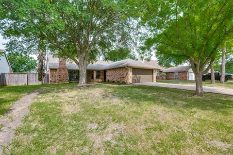 2005 Parkside Dr, Denton, TX 76201