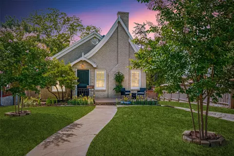 6802 Hammond Ave, Dallas, TX 75223