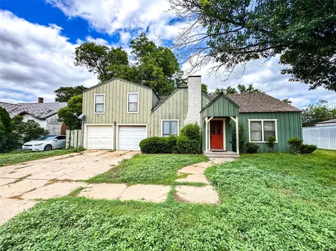 1113 Wells St E, Stamford, TX 79553