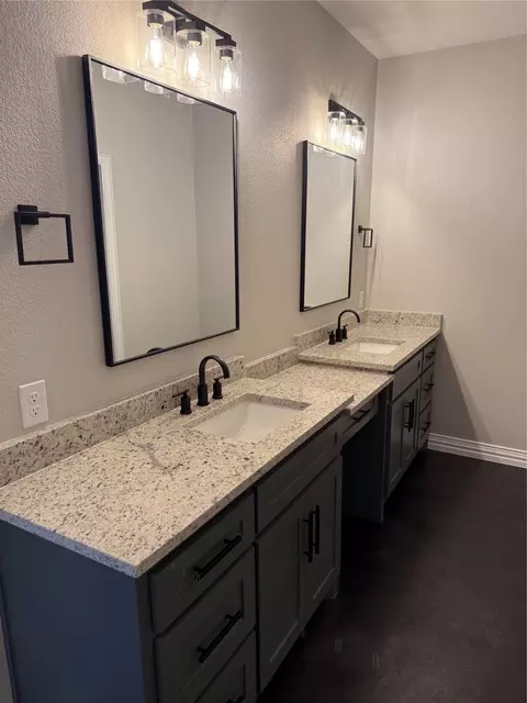 401 Pecan St, Grandview, TX 76050