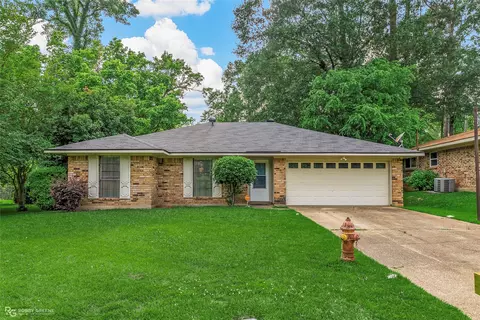 402 Avenida Dr, Haughton, LA 71037