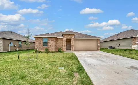 7025 Canadian Dr, China Spring, TX 76633