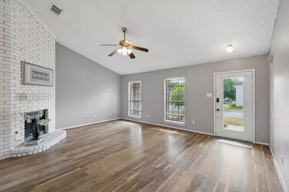  5133 Colonial Dr, Flower Mound, TX 75028 photo 7