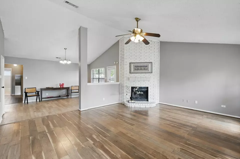  5133 Colonial Dr, Flower Mound, TX 75028 photo 6