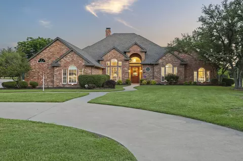 220 Sunray Ln, Sunnyvale, TX 75182