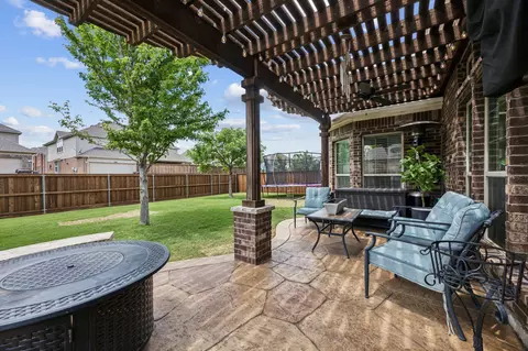 6701 Oceanview Dr, Plano, TX 75074
