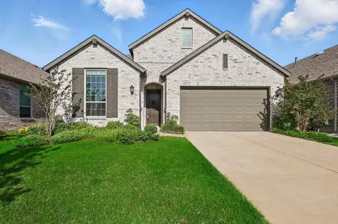 2805 Upland Trail Ln, Aubrey, TX 76227