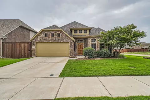 11741 Buckthorn Dr, Fort Worth, TX 76108