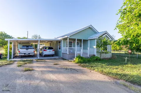 225 Field St, Clyde, TX 79510
