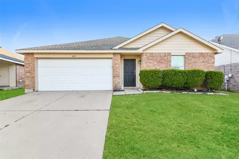 4913 Creek Ridge Trl, Fort Worth, TX 76179
