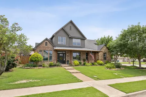 701 Chaparral Rd, Sanger, TX 76266
