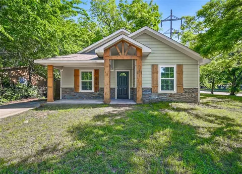 930 Baker St, Denison, TX 75020