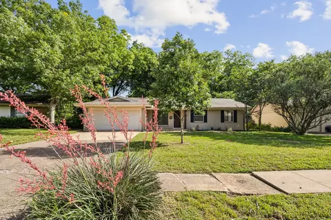 7115 Rutgers Dr, Dallas, TX 75214