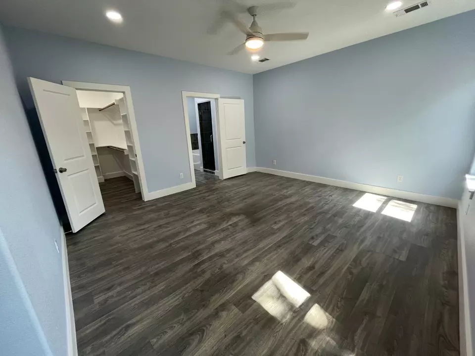 Bedroom - 1317 E Tucker St, Fort Worth, TX 76104 photo 4 of 6