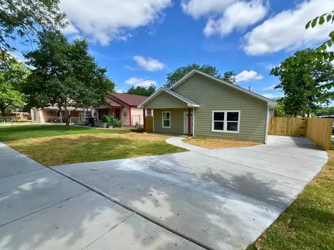 Exterior - 1317 E Tucker St, Fort Worth, TX 76104 photo 1 of 6