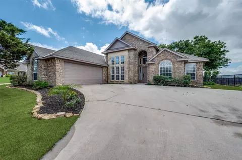 212 Cory Ct, Krum, TX 76249