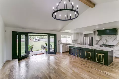 203 Oak Valley Dr, Colleyville, TX 76034
