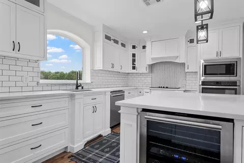 7031 Steinbeck Bend Dr, Waco, TX 76708 photo 9