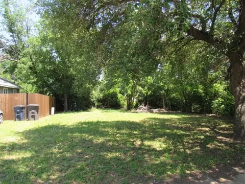 1317 Verbena St, Fort Worth, TX 76104