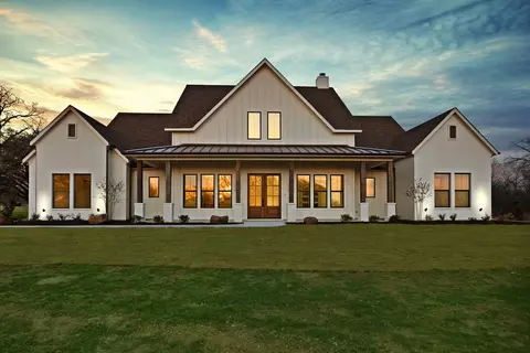 2113 Dicey Rd, Weatherford, TX 76085