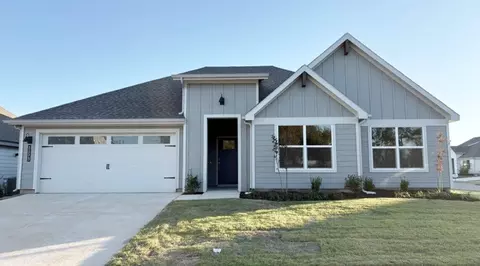1173 Keystone Dr, Granbury, TX 76048