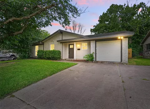 1221 Eastside Dr, Mesquite, TX 75149
