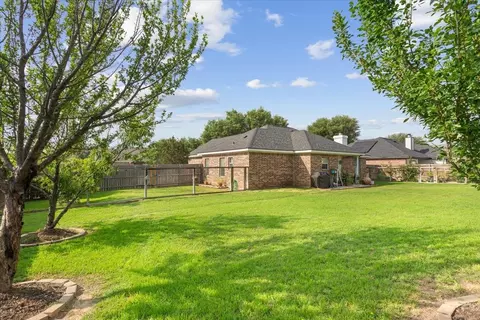 10285 Peony Ln, Waco, TX 76708 photo 24