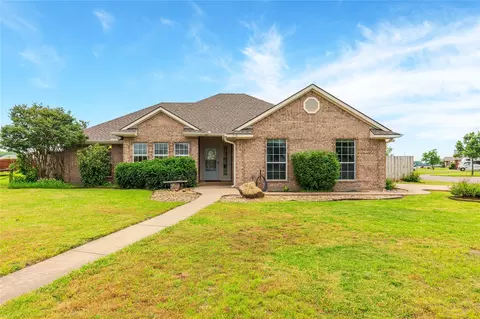 709 Billups Cir, Van Alstyne, TX 75495