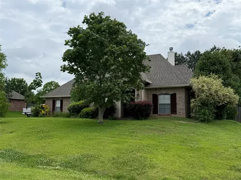 1737 Turning Leaf Trl, Haughton, LA 71037