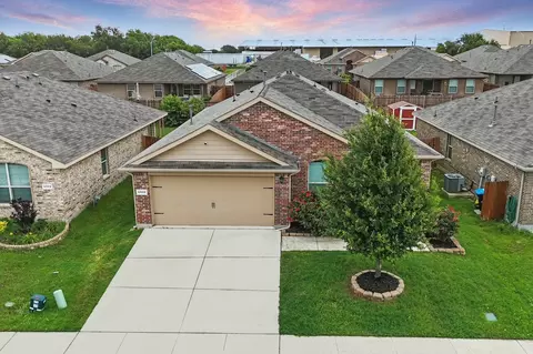 6920 Cruiser Ln, Fort Worth, TX 76179