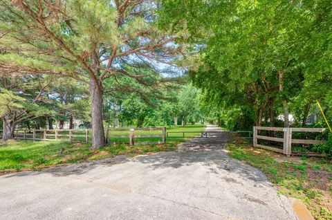 438 Taylor Rd, Argyle, TX 76226