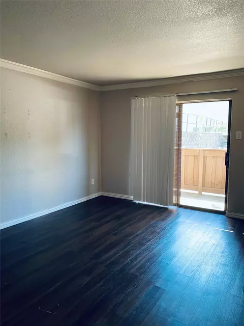 8110 Skillman St #1012  B, Dallas, TX 75231