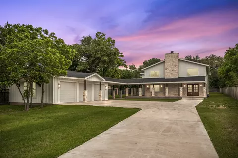 6701 Fish Pond Rd, Waco, TX 76710