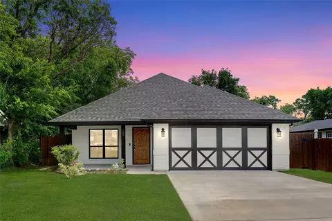 109 S 6th St, Godley, TX 76044