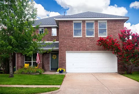 206 Grassy Creek Dr, Wylie, TX 75098