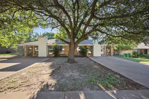 706 Long Ct, Cedar Hill, TX 75104