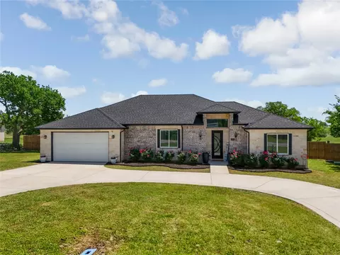 203 Mcelroy St, Southmayd, TX 76273