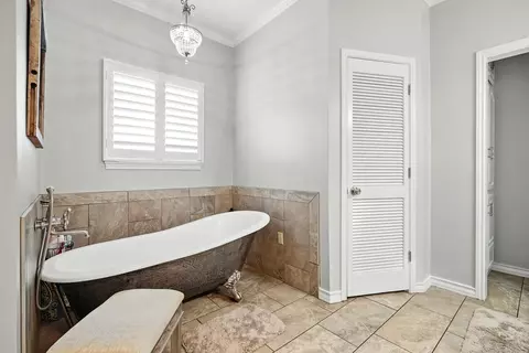 Bath - 310 Foothill Rd, Abilene, TX 79602 photo 3 of 7