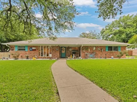 1118 Willowcreek Rd, Cleburne, TX 76033