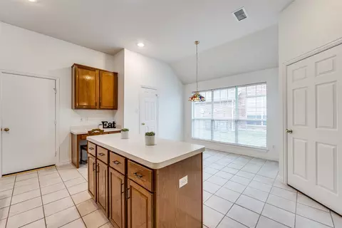 Kitchen - 7002 Westover Dr, Rowlett, TX 75089 photo 4 of 4