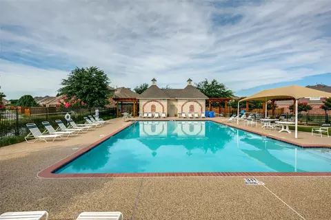Exterior - 7002 Westover Dr, Rowlett, TX 75089 photo 6 of 7