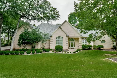 7712 Ravenswood Rd, Granbury, TX 76049