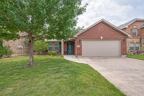 2120 Burnside Dr, Fort Worth, TX 76177