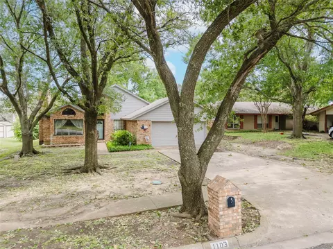 1103 Bluebonnet Hill Dr, Ennis, TX 75119
