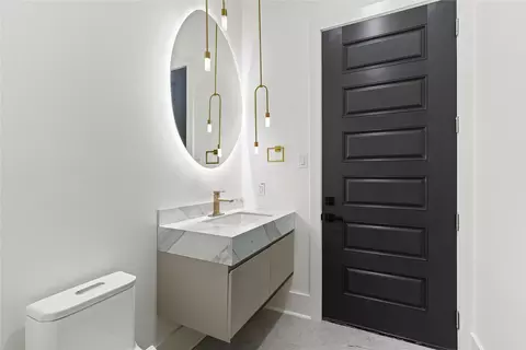 Bath - 2964 Pinehurst, Cedar Hill, TX 75104 photo 7 of 8