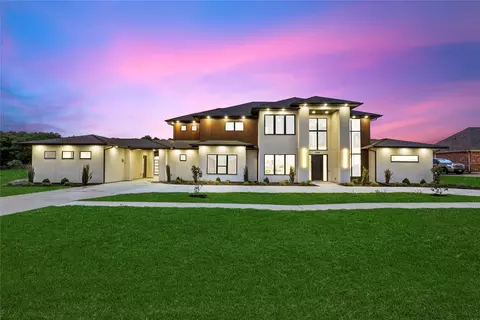 Exterior - 2964 Pinehurst, Cedar Hill, TX 75104 photo 2 of 7
