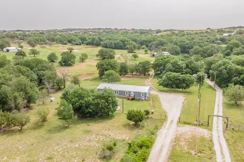 551 Sanger Dr, Springtown, TX 76082
