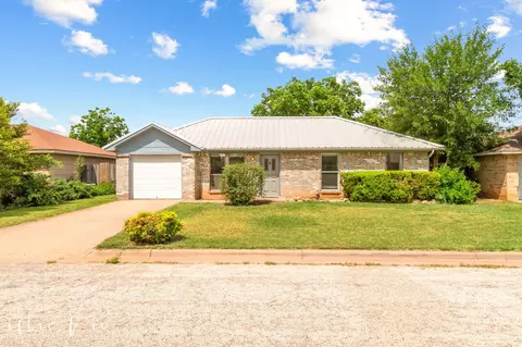 3718 Radcliff Rd, Abilene, TX 79602
