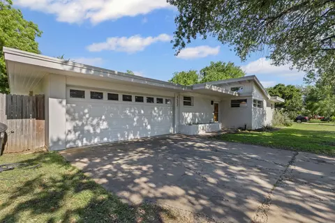 3532 Scranton Dr, Richland Hills, TX 76118